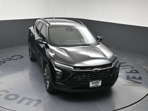 Used 2024 Chevrolet Trax RS w/ Driver Confidence Package FWD image 32