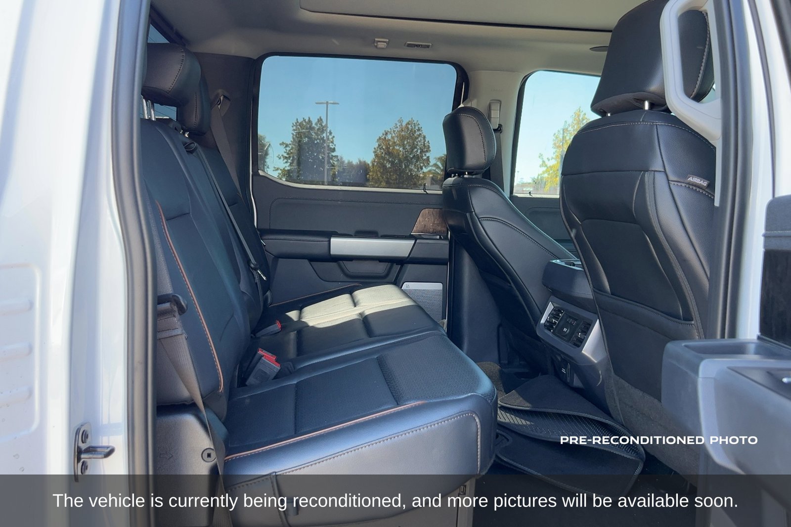 Used 2026 Ford F250 Lariat w/ Tremor Off-Road Package AWD/4WD image 13