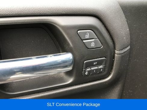 Certified 2019 GMC Sierra 1500 SLT w/ SLT Convenience Package AWD/4WD image 4