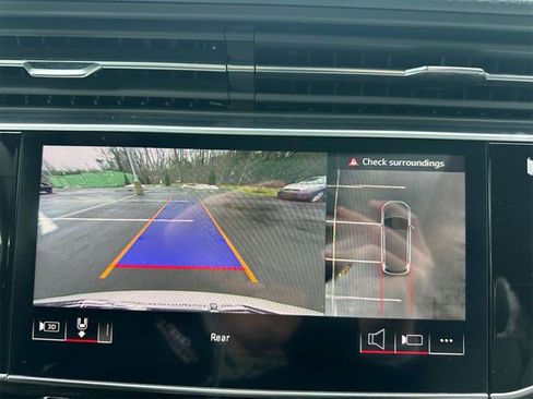 Certified 2025 Audi Q7 3.0T Premium Plus image 19
