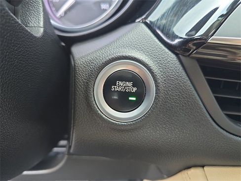 Used 2019 Buick Envision Essence image 28