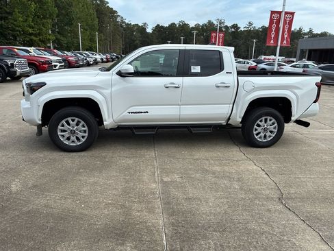New 2026 Toyota Tacoma SR5 AWD/4WD image 2