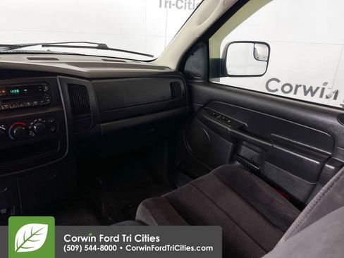 Used 2005 Dodge Ram 3500 Truck SLT image 22