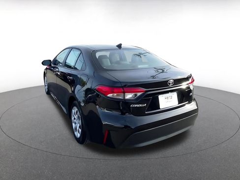 Used 2025 Toyota Corolla LE image 11
