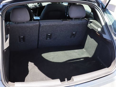 Used 2019 Chevrolet Cruze LT w/ Convenience Package FWD image 25