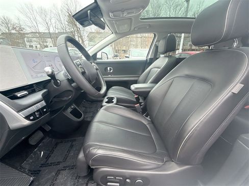 Used 2023 Hyundai Ioniq 5 Limited image 13