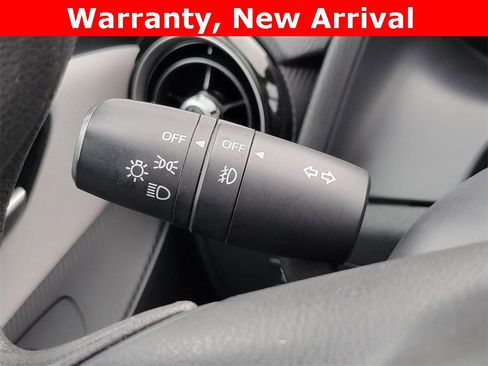 Used 2020 Toyota Yaris LE image 14