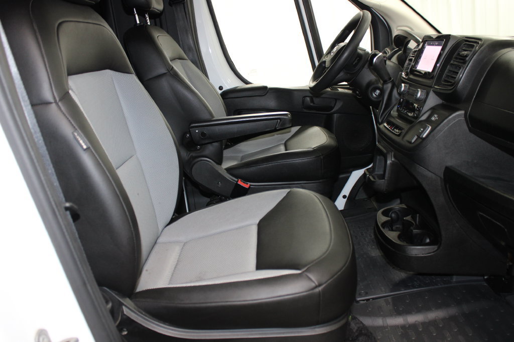 Used 2025 RAM ProMaster 2500 w/ Convenience Group FWD image 24