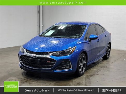 Used 2019 Chevrolet Cruze LT w/ Convenience Package image 1