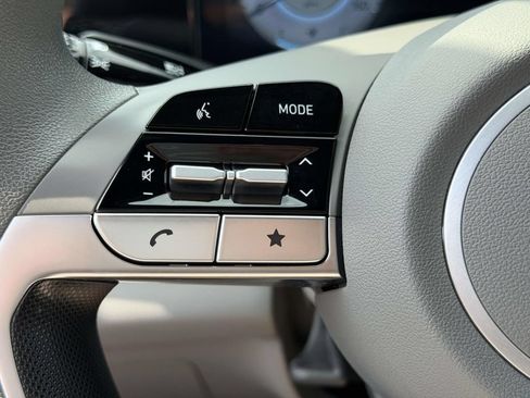 Certified 2024 Hyundai Elantra SEL FWD image 21
