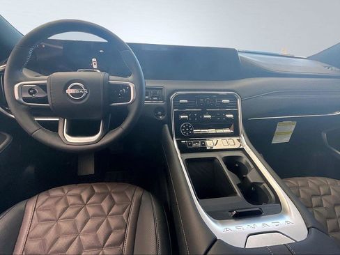 New 2026 Nissan Armada Platinum Reserve AWD/4WD image 3