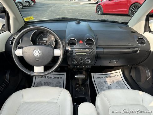 Used 2007 Volkswagen Beetle Triple White Edition FWD image 20