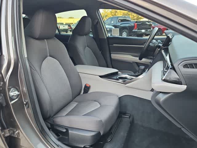Used 2024 Toyota Camry LE w/ Convenience Package FWD image 18