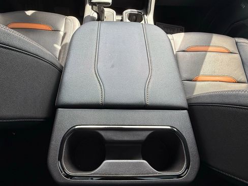 Used 2023 GMC Sierra 1500 AT4 w/ AT4 Premium Package image 37