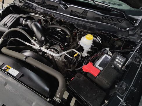 Used 2022 RAM 1500 Express w/ Wheel & Sound Group image 5