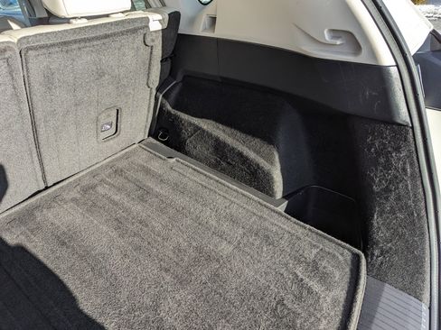 Used 2021 Nissan Rogue SV w/ Premium Package image 42