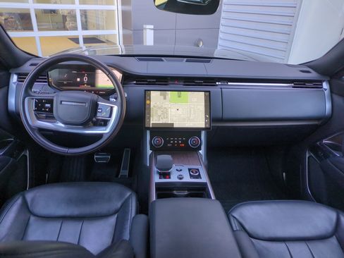 Used 2023 Land Rover Range Rover SE AWD/4WD image 25