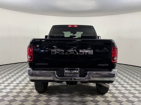Used 2025 RAM 2500 Big Horn AWD/4WD image 8