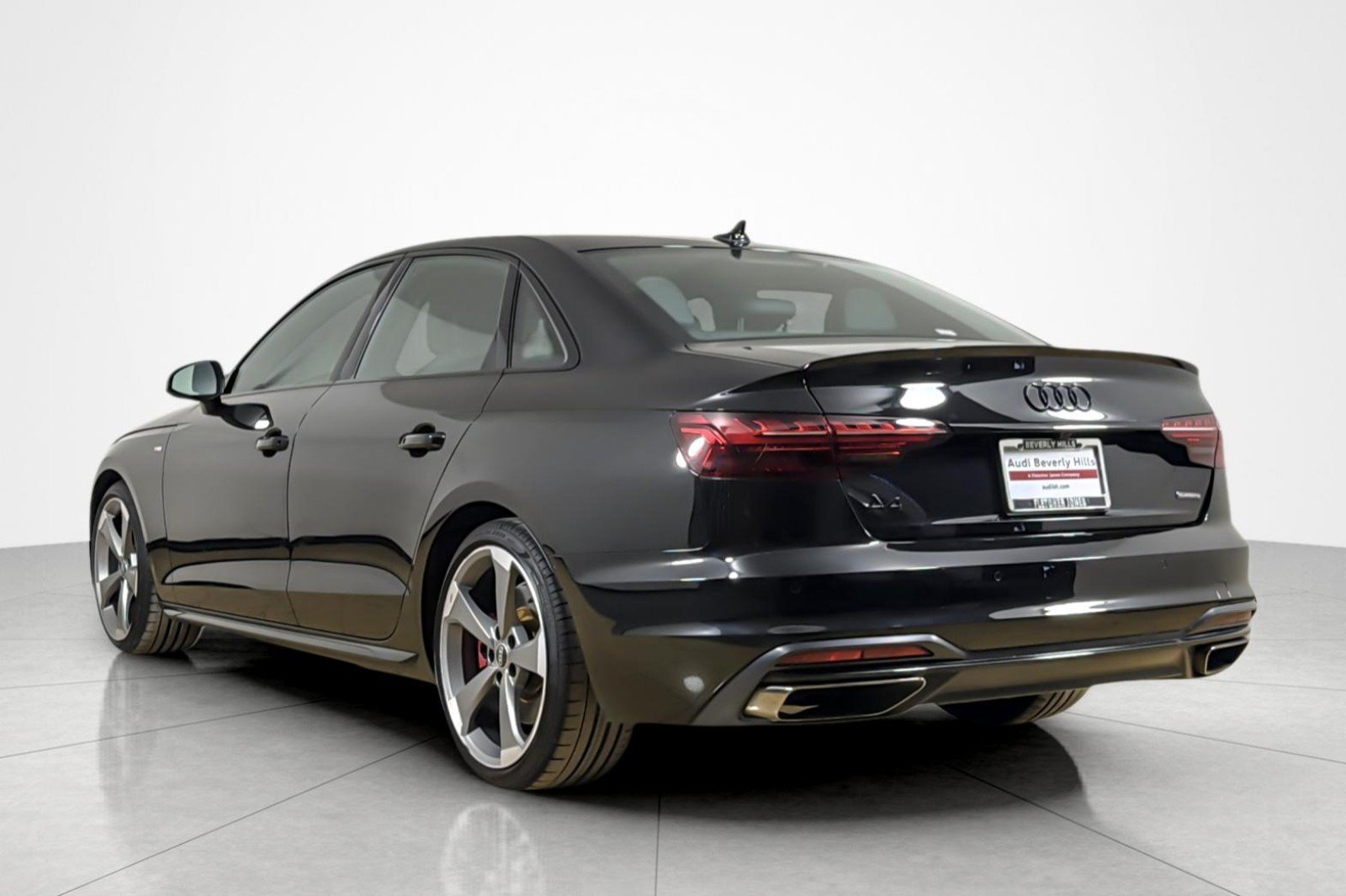 Used 2023 Audi A4 2.0T Premium Plus w/ Premium Plus Package AWD/4WD image 3