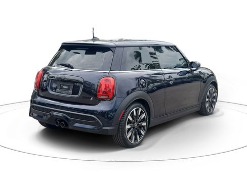 Used 2023 MINI Cooper S FWD image 4