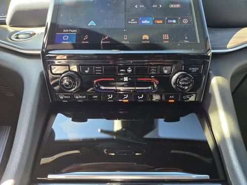 New 2025 Jeep Grand Cherokee Limited w/ Black Appearance Package RWD image 18