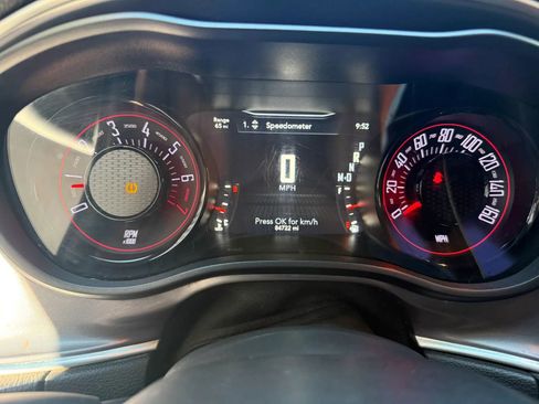 Used 2019 Dodge Challenger SXT w/ Blacktop Package image 19