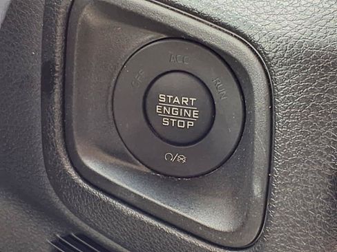 Used 2024 Jeep Gladiator Sport AWD/4WD image 13