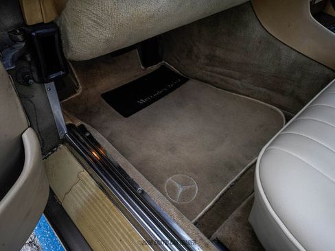 Used 1988 Mercedes-Benz 560 SL image 39