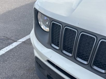 Used 2023 Jeep Renegade Limited w/ Sun/Sound Group