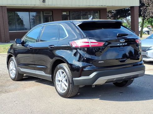 Used 2024 Ford Edge SEL w/ Convenience Package AWD/4WD image 3