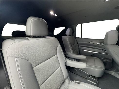 Used 2025 Chevrolet Traverse LT w/ Midnight/Sport Edition FWD image 27