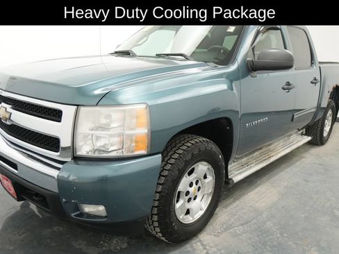 Used 2010 Chevrolet Silverado 1500 LT w/ Power Pack Plus AWD/4WD image 3