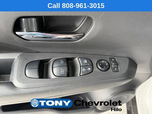 Used 2024 Nissan Kicks SV FWD image 10