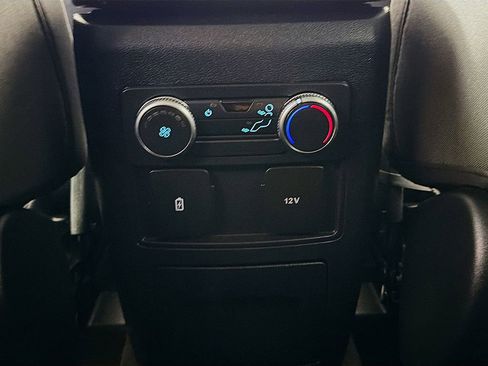 Used 2022 Ford Explorer XLT w/ Class IV Trailer Tow Package image 35