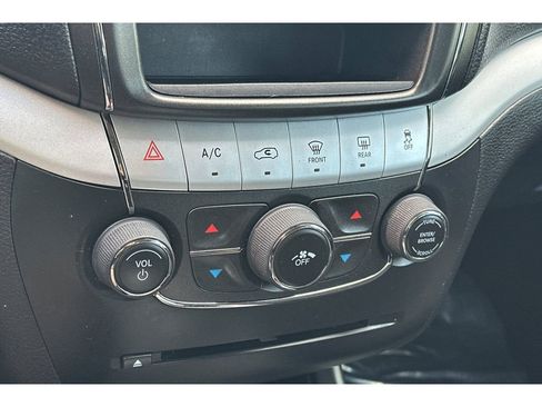 Used 2015 Dodge Journey American Value Package w/ Flexible Seating Group image 21