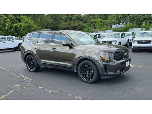 Used 2022 Kia Telluride SX w/ SX Prestige Package AWD/4WD image 2