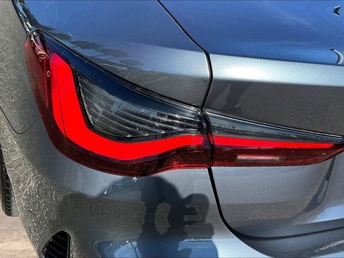 Used 2021 BMW 430i Coupe w/ Convenience Package RWD image 22
