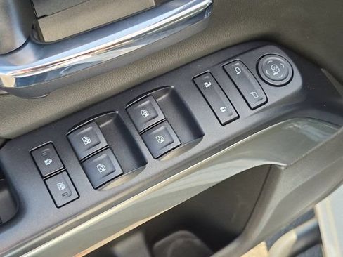 Used 2018 Chevrolet Silverado 1500 LT w/ All Star Edition RWD image 15
