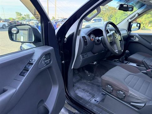 Used 2012 Nissan Frontier PRO-4X AWD/4WD image 20