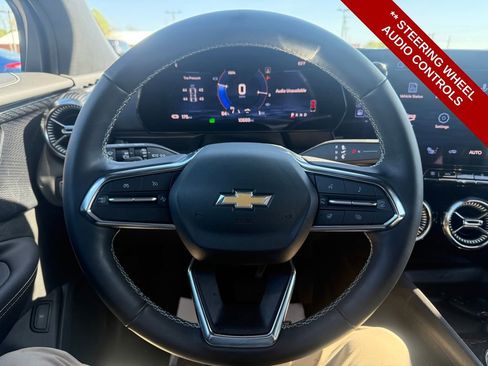 Used 2024 Chevrolet Blazer EV LT AWD/4WD image 17