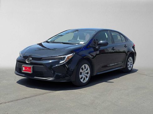 Used 2026 Toyota Corolla LE FWD image 7