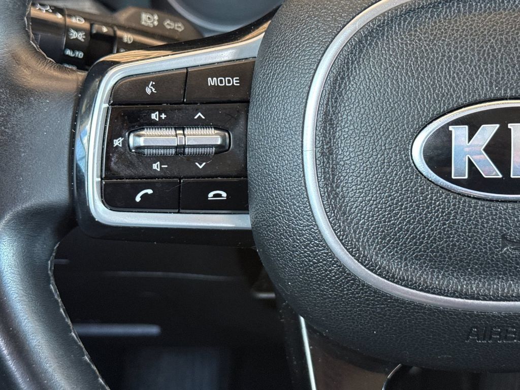 Used 2021 Kia Sorento EX FWD image 25