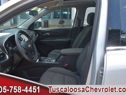 Certified 2018 Chevrolet Equinox LT w/ Sun & Infotainment Package FWD image 19