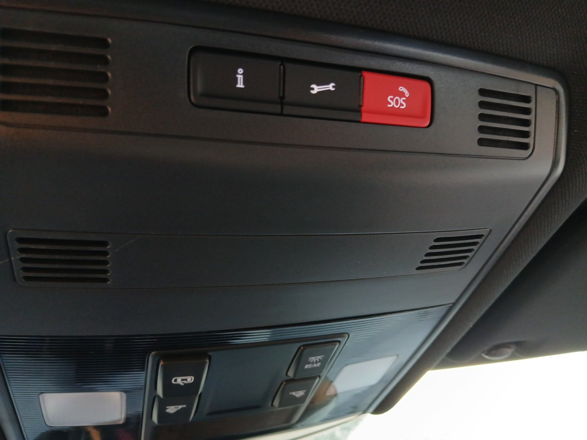 Used 2026 Volkswagen Jetta Sport FWD image 16
