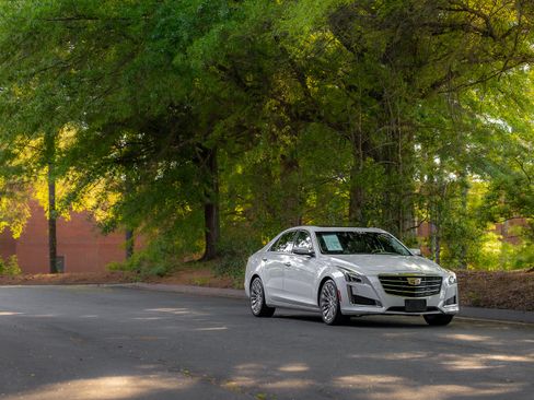 Used 2016 Cadillac CTS Luxury RWD image 35
