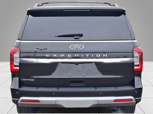 Used 2024 Ford Expedition Limited AWD/4WD image 6