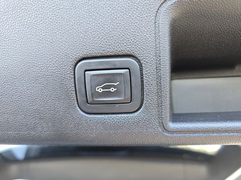 Used 2019 GMC Terrain SLT w/ Preferred Package image 20