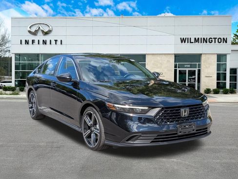 Used 2023 Honda Accord Sport image 1