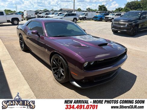 Used 2021 Dodge Challenger R/T Scat Pack w/ Dynamics Package RWD image 2