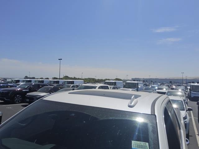 Used 2024 GMC Sierra 2500 Denali Ultimate AWD/4WD image 2